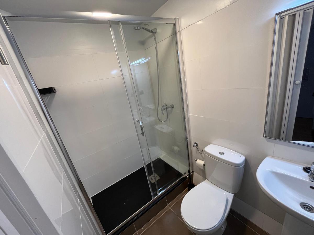 Chambre Lits Jumeaux avec Salle de Bains Privative