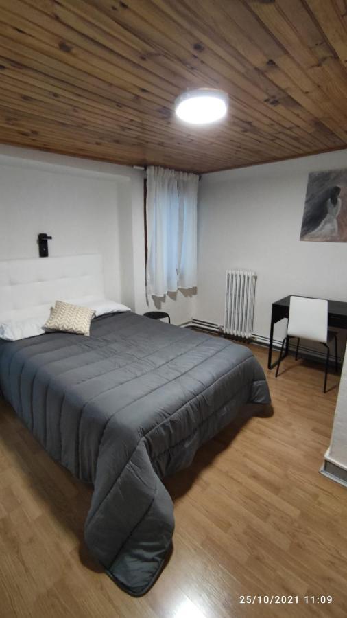 Single Room with Private Bathroom,1167751771:JPEG