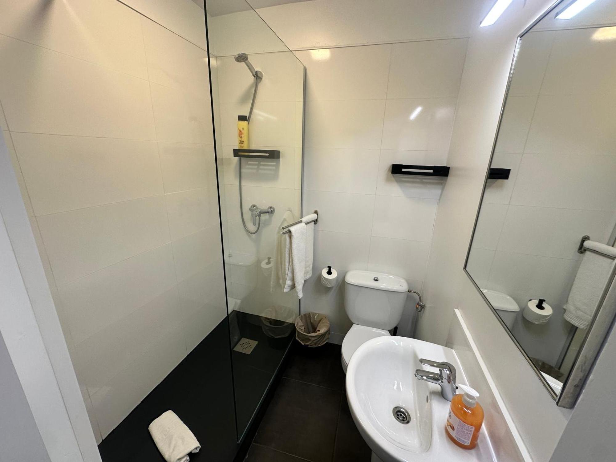 Chambre Double avec Salle de Bains Privative
